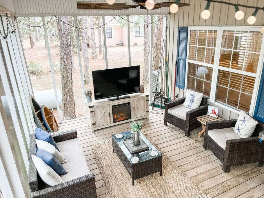 Pet Friendly Tranquil Cottage With Fire-Pit And Seasonal Hot Tub Sept-March Minutes To Beaches Dauphin Island Buitenkant foto
