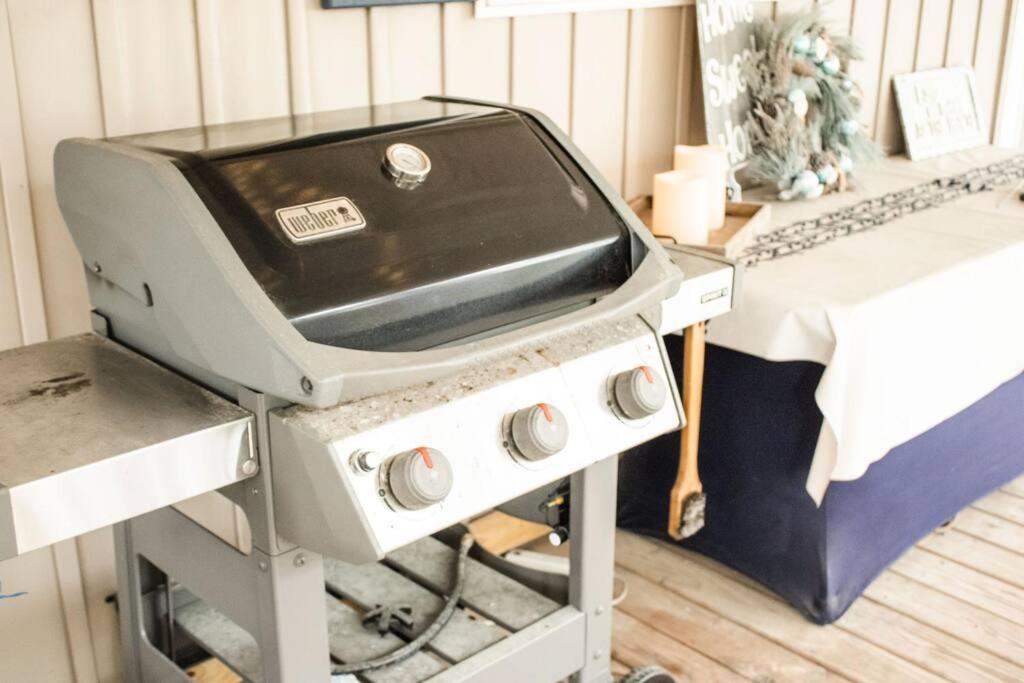 Pet Friendly Tranquil Cottage With Fire-Pit And Seasonal Hot Tub Sept-March Minutes To Beaches Dauphin Island Buitenkant foto